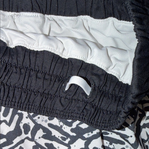 lululemon athletica Black and White Athletic Shorts - Picture 6 of 6